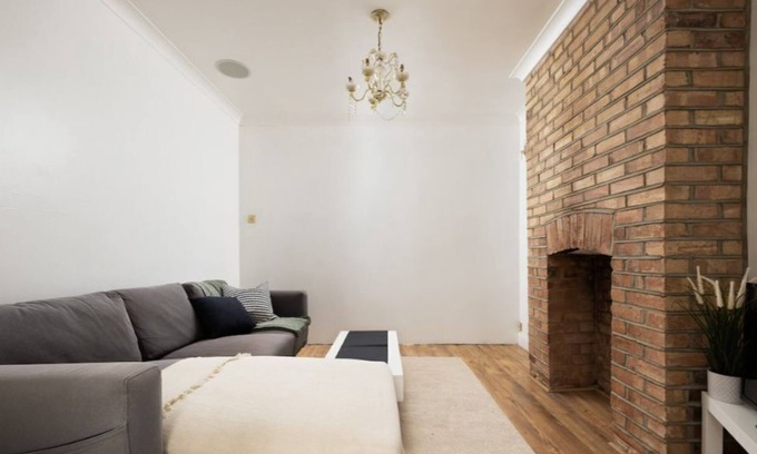 Enfield Highway House | Stunning 5 Bedroom Property in North London