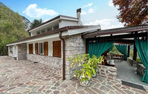 Bordogna Apartment | Stunning Apartment In Bordogna