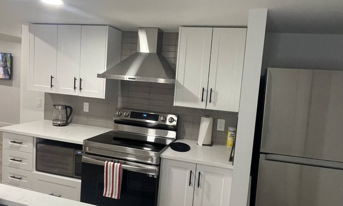 Southeast Calgary Ski Chalet | Stunning Guest Suite minutes from the lake!