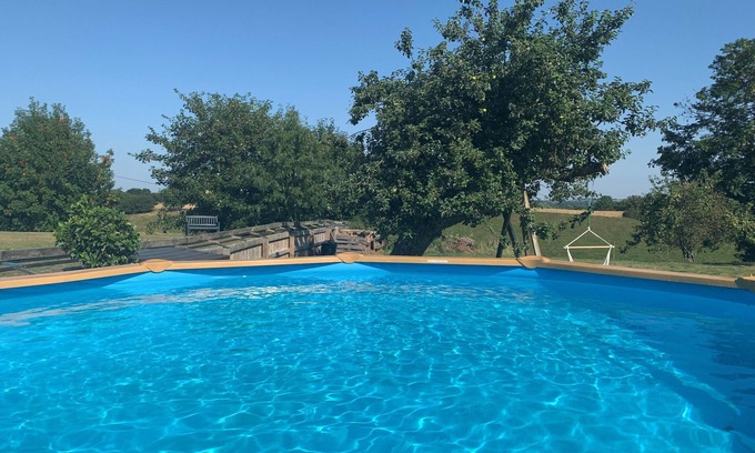 Powick House | Stunning home, hot tub, orchard, pool. Worcestershire