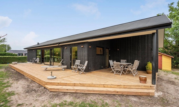 Juelsminde House | Stunning home in Juelsminde with WiFi