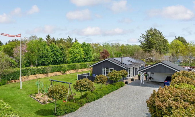 Jegum House | Stunning home in Oksbøl with kitchen