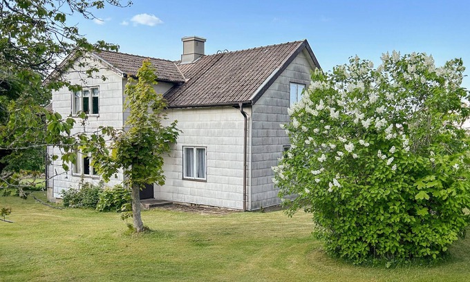 Rorvik House | Stunning home in Rörvik with kitchen