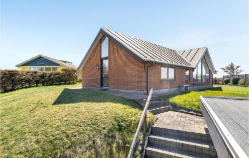 Remmer Strand House | Stunning Home In Struer With Wifi