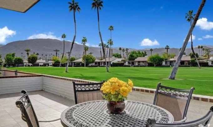 Rancho Mirage Condo | Stunning Mountain Views on Golf Course in Rancho Las Palmas Country Club!