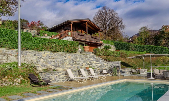 Cerano d'Intelvi House | Stunning private villa for 6 guests with WIFI, A/C, private pool, TV, terrace and panoramic view