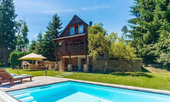 Blazejov House | Stunning private villa with private pool, WIFI, TV, terrace, pets allowed, panoramic view, parking