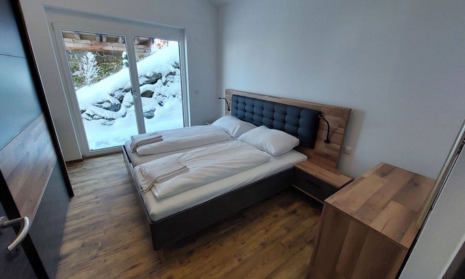Bad Sankt Leonhard im Lavanttal House | Stunning private villa for 6 guests with hot tub, WIFI, TV and terrace