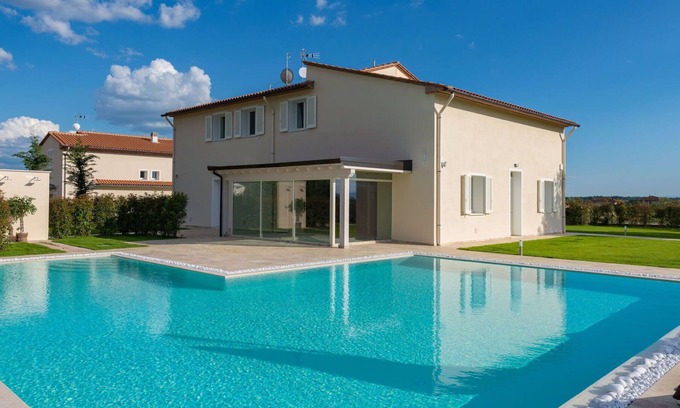 Monsummano Terme Villa | Stunning private villa for 13 people with WIFI, sauna, A/C, private pool, hot tub, TV and patio
