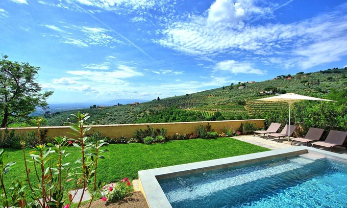 Vinci Villa | Stunning private villa for 4 guests with private pool, WIFI, A/C, TV and panoramic view