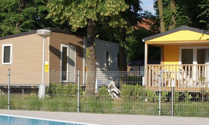 Dolni Pocernice House | Stunning private villa for 6 guests with pool, WIFI, terrace, pets allowed and parking