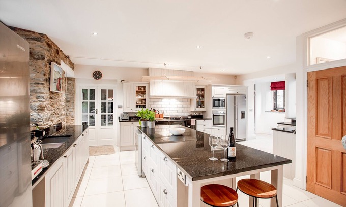 Truro House | Stunning retreat in countryside near the coast
