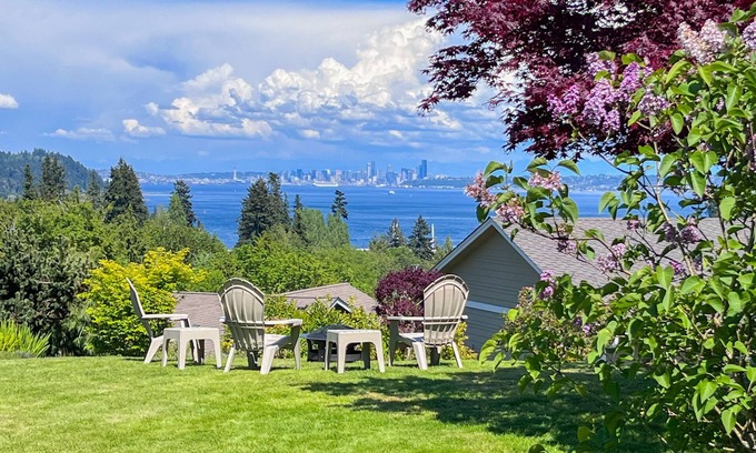 Manchester House | Stunning Royal View House