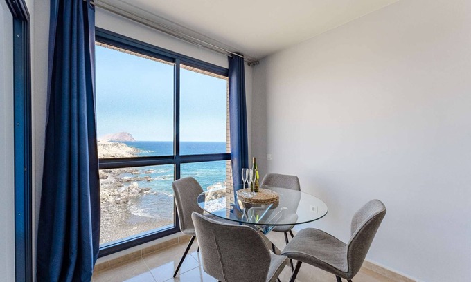 Los Abrigos Apartment | Stunning sea view in Los Abrigos