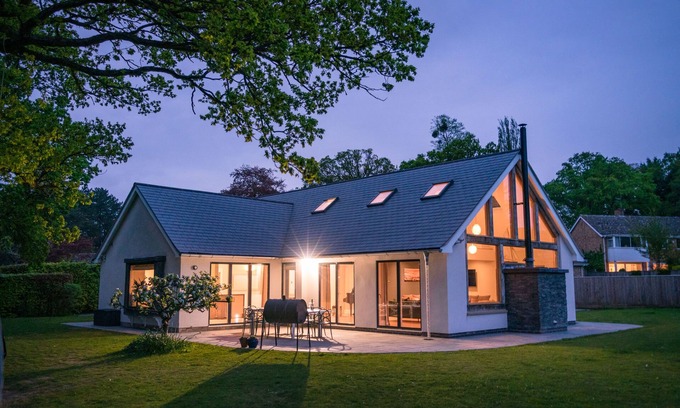 Malvern House | Stunning, unique and spacious property in Malvern Hills AONB. 8 guests