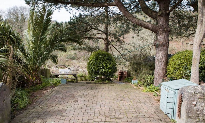 Pentewan House | Stunning villa for 6 people with TV and parking
