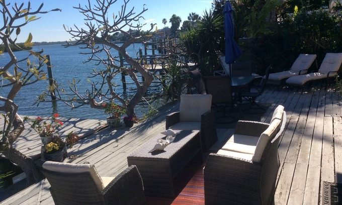 Sunset Reef House | Stunning waterfront beauty-private, pristine, perfect location