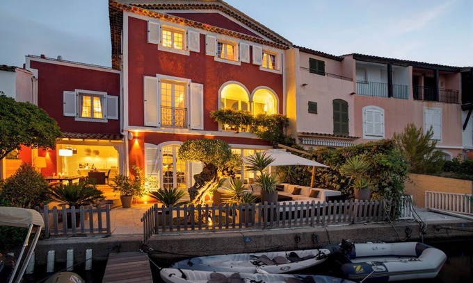 Port Grimaud House | Stunning waterfront home, with mooring, in Port Grimaud.