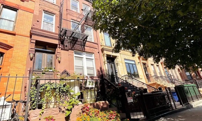 Bedford-Stuyvesant Apartment | Stuyvesant height 4th floor apartment 771 Greene Ave, Brooklyn, NY 11221