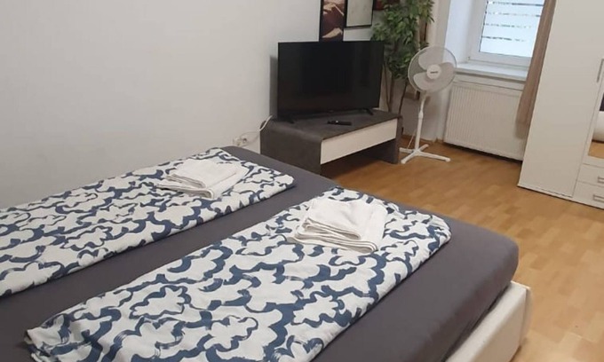 Simmering Apartment | Stylish 1-BR Apartment in Vienna's Simmering Area
