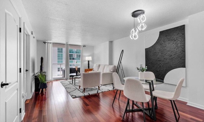 Brickell Condo | Stylish 1BR Brickell Condo w/Balcony & Pool Access