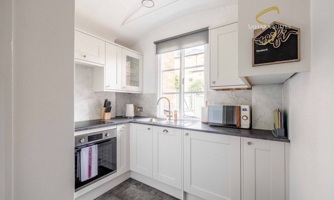 Windsor House | Stylish 3 BED | Central Windsor