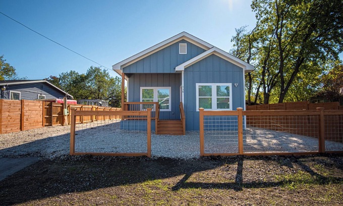 Denver Heights House | Stylish 3BR/2BA Urban Retreat Near Lively Downtown