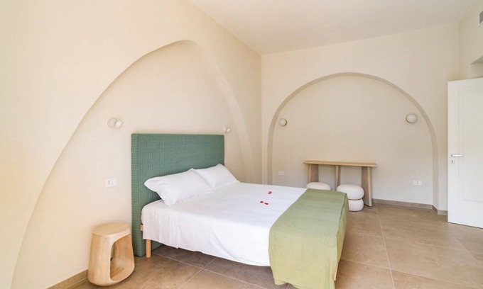 Trani Apartment | Stylish and comfortable of approximately 55 sqm apartment, accommodating up to 4 people, on the first floor of a four-story building with NO elevator (access via stairs).The property is located a stone's throw from Trani's city center and the port, in an