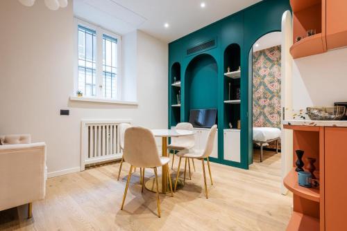Borgonuovo Apartment | Stylish and fancy flat close to Montenapoleone Brera by Easylife