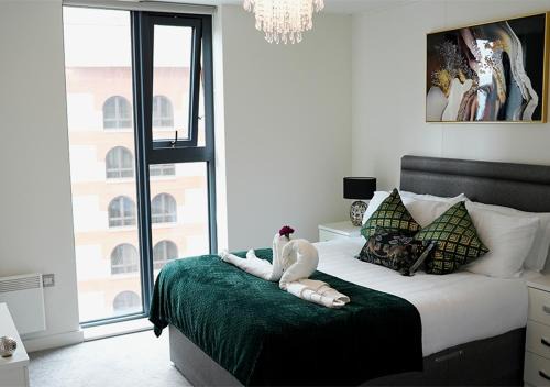 The Westside Apartment | Stylish & Cosy Central Bham Apt