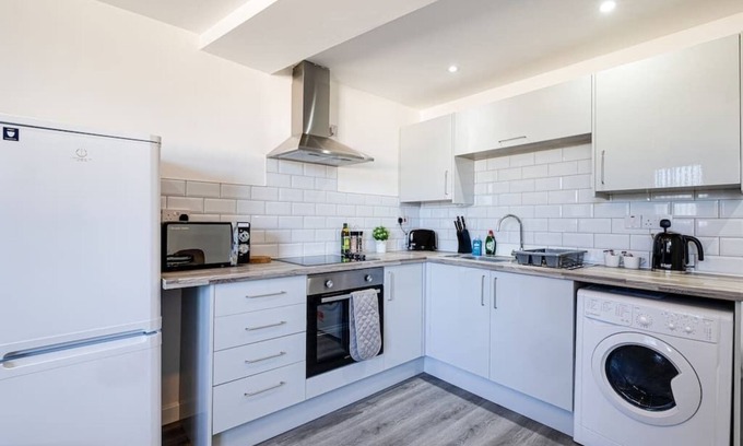 Offerton Apartment | Stylish flat in centre of Stockport by SDPstays