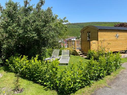 Knighton Other | Stylish Shepherds Hut with Amazing Views