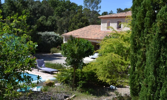 Flassans-sur-Issole House | SUITE OF 30 M2 IDEAL FOR COUPLE INDEPENDENT ENTRY INTO INDIVIDUAL HOUSE