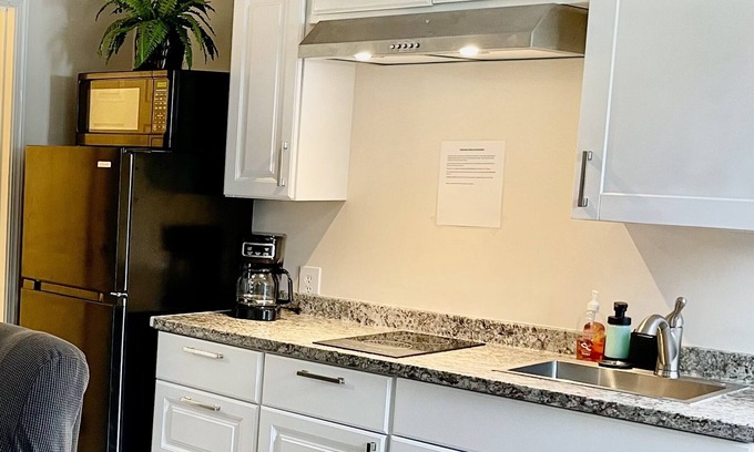 Haines House | Suite one bedroom with loft.