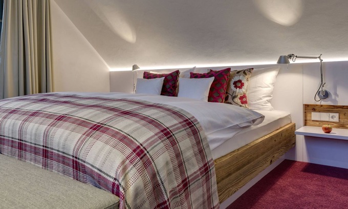 Hinterzarten Apartment | Suite with shower/WC