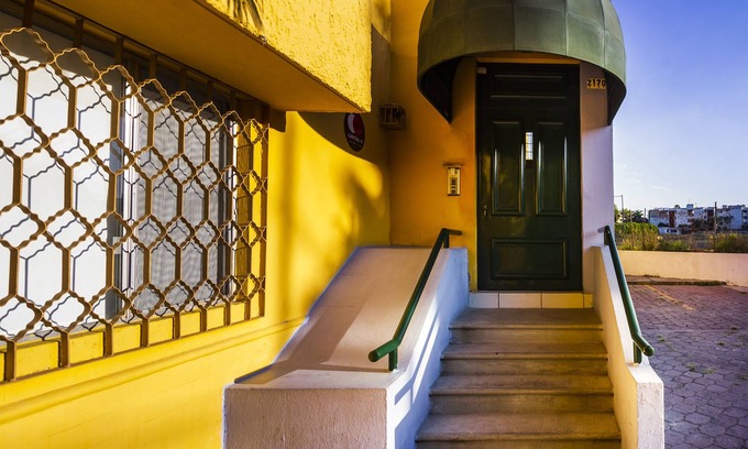 Zona Expo Hotel | Suites Navata