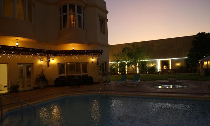 Simaisma Ski Chalet | Sumaysimah coast