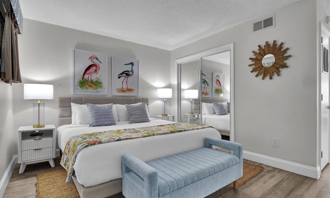 Wrightsville Beach Condo | Summer Sands Sandy Paws Room 101