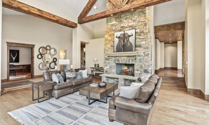 The Timbers House | Summer Specials and winter calendar open BOOK NOW and stay in Park City- Canyons