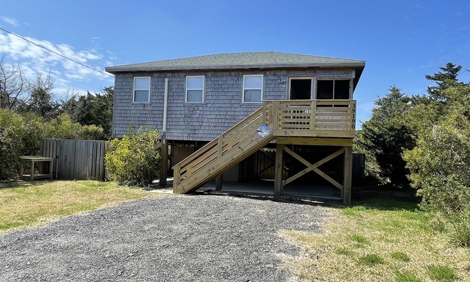 Avon Cottage | Sunfish Cove is a cute and quaint cottage perfect for a small family or a couple.