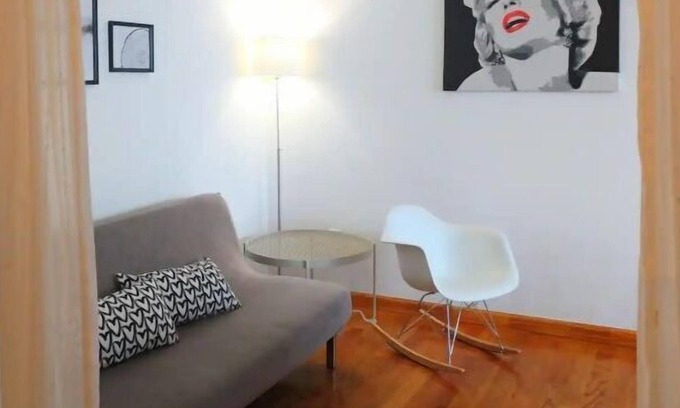 Bensonhurst Apartment | Sunny, Convenient, Safe & Quiet 3-Bedroom Apt