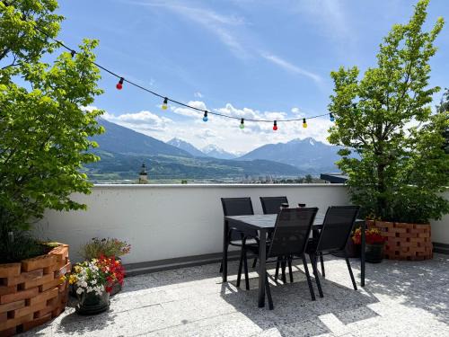 Thaur Apartment | Sunny Mountain Loft - Terrace & Garden