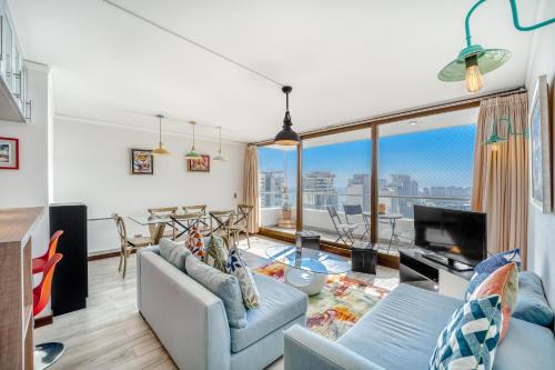 Renaca Apartment | Sunny Side 3BR W/View, Parking, Pool & Gym