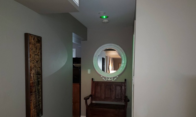 Metro Vancouver Regional District Apartment | Sunny Tsawwassen