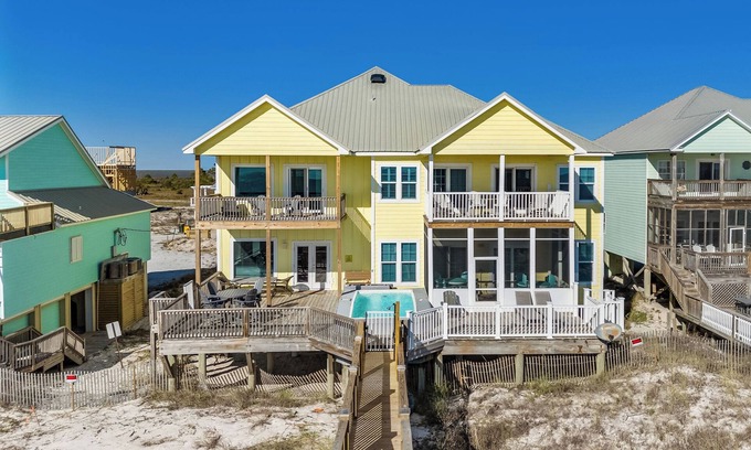 Saint Elmo House | Sunrise and Sunset – Gulf-Front Duplex Retreat!