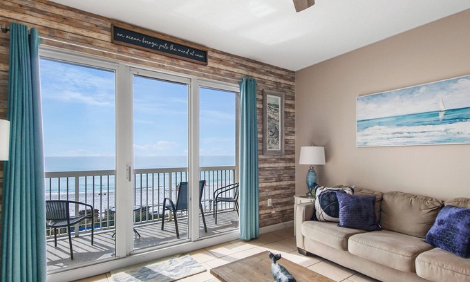 Thomas Drive Condo | Sunsets on the Gulf! 5 star host. Available dates for bookingn9/27-10/5