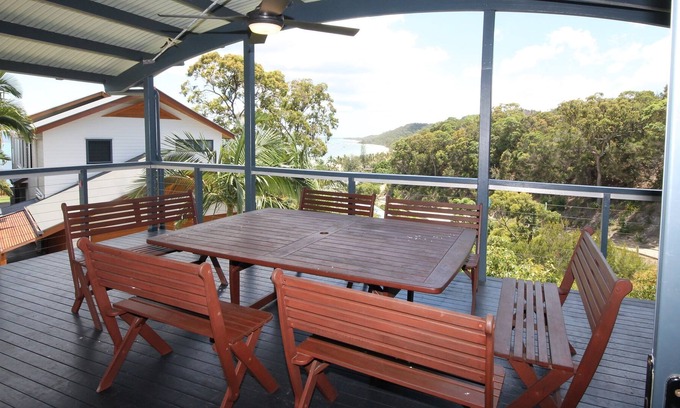 Brisbane Waterfront House | Sunshine on Moreton - 25 Nautilus Dr