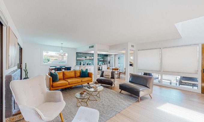South Scottsdale Apartment | Sunshine Time