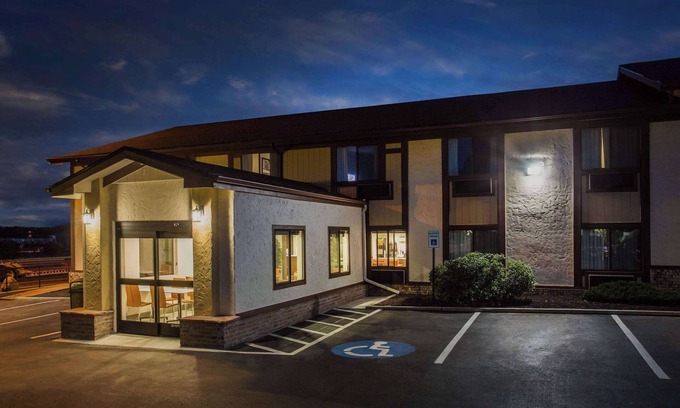Flagstaff Hotel | Super 8 by Wyndham Flagstaff