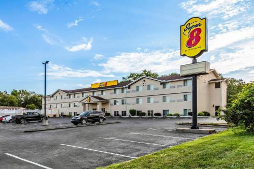 Independence Hotel | Super 8 by Wyndham Independence Kansas City